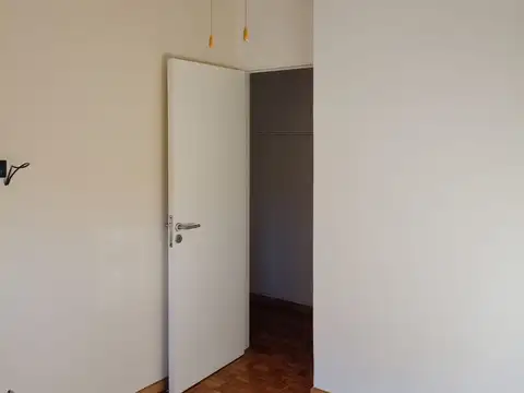 Departamento en Alquiler en Balvanera, $ 600.000