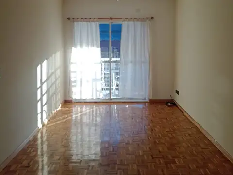 Hipólito Yrigoyen 2900
