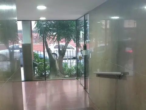 Avenida Hipólito Yrigoyen 2900