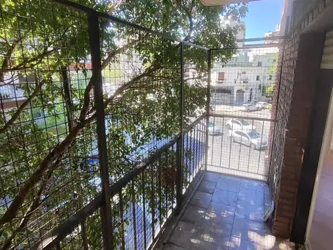 Av Álvarez Thomas 1400, Piso 2