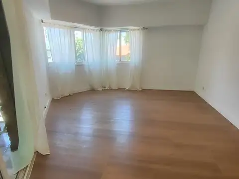 Av Álvarez Thomas 1400, Piso 2