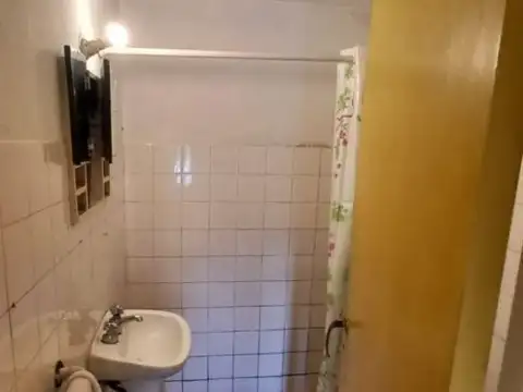 Venta de Casa 5 AMBIENTES en Villa Adelina, San Isidro.
