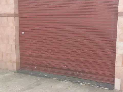 GALPON O COCHERA A MTS. AVENIDA