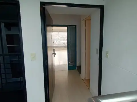 Oficina 2 ambientes con 1 baño