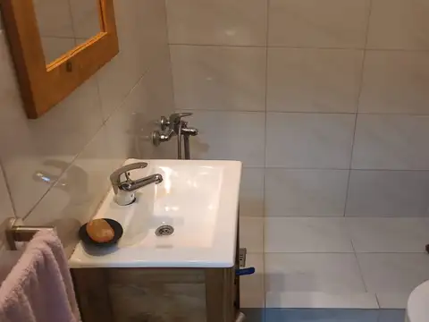 2 AMBIENTES LATERAL MUY LUMINOSO PROXIMO A ESTACION FLORIDA MITRE