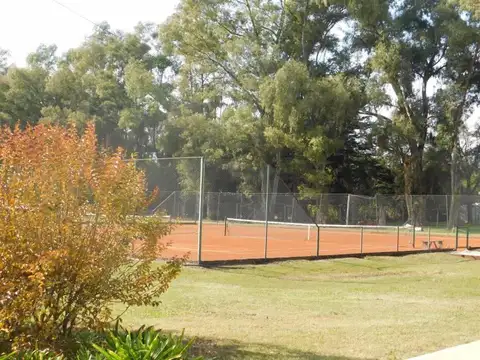 Terreno en Venta en Prados del Oeste, USD 65.000