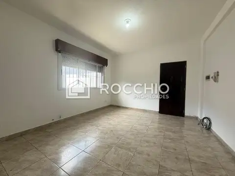 Depto Tipo Casa en Alquiler de 1 dormitorio