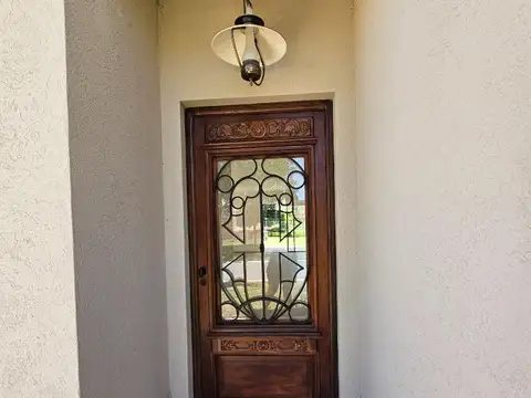 Casa en alquiler, en Santo Tomas Pilar