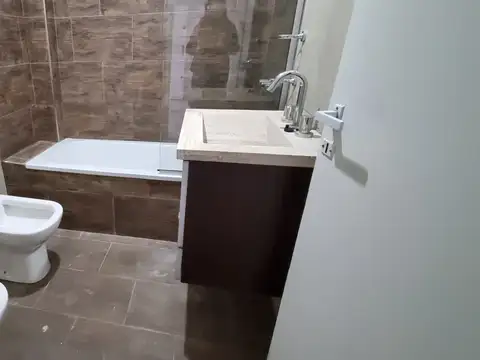 Departamento en Alquiler en Lanus Oeste, $ 470.000