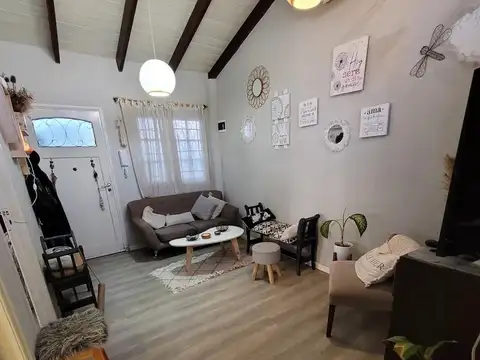 PH en venta - 2 Dormitorios 1 Baño - Villa Adelina