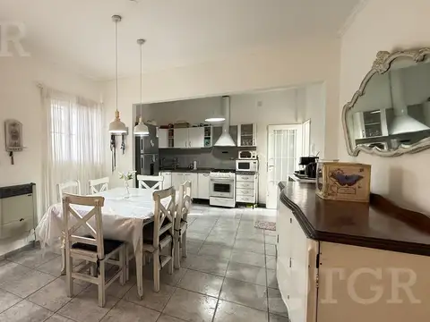 Casa en venta con patio y terraza en San Martín