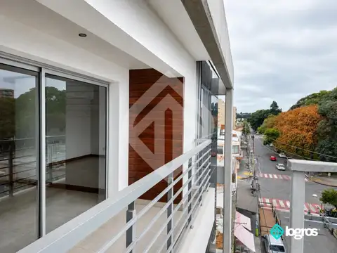 Departamento 6 ambientes con 3 baños
