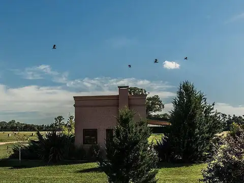 Espectacular Lote Interno En Barrio El Espinillo Golf Club, Carlos