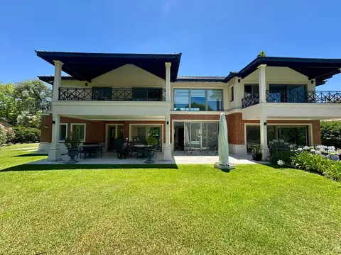 Casa en venta en Saint Thomas Este, Canning