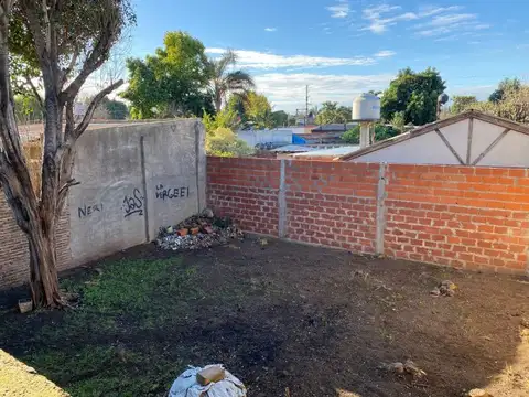 Casa 4 ambientes con 1 baño