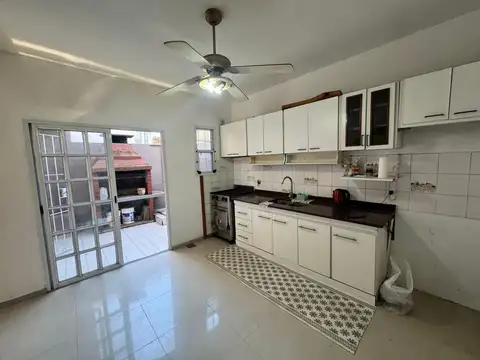Depto Tipo Casa en Venta con 2 cocheras