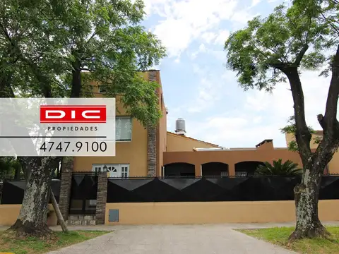 Chalet 4 ambientes Venta - San Isidro