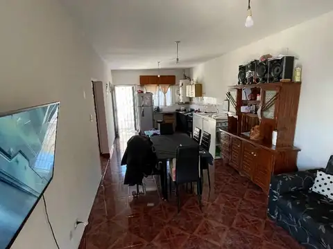 Depto Tipo Casa en Venta de 3 ambientes