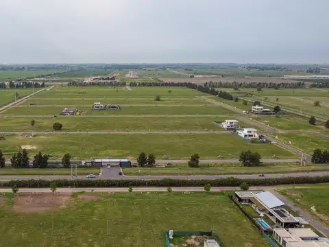 Terreno en  venta em Los Pasos Del Jockey H 29- Fisherton - Rosario