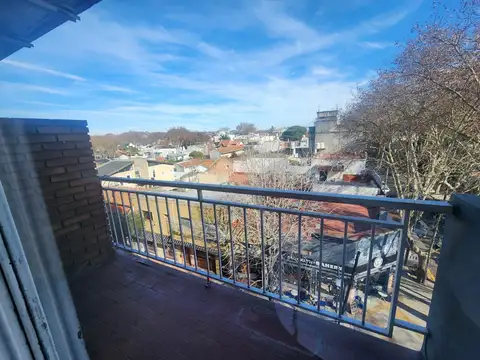 Departamento en Alquiler en Olivos Vias/Maipu, Olivos