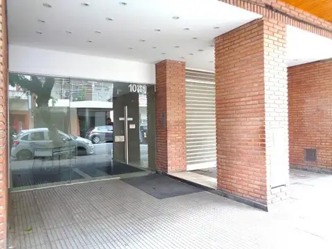 1 AMBIENTE DIVISIBLE FRENTE BALCÓN