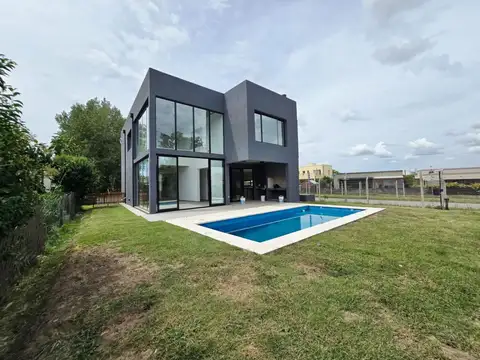 CASA EN VENTA EN SAN RAMON - PILAR