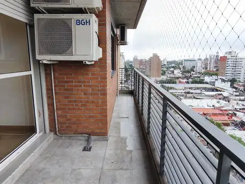 Departamento en Alquiler en Abasto, $ 800.000