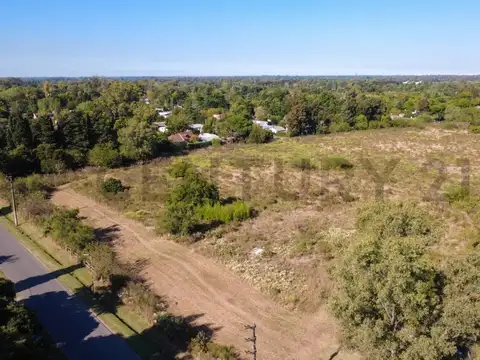 LOTE EN EXCELENTE UBICACION ARTURO SEGUI | CALLE 137 E/ 419 Y 422