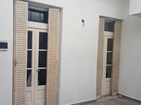 DUEÑO DIRECTO ALQUILA EXCELENTE PH (2 AMB + PATIO) EN VILLA URQUIZA