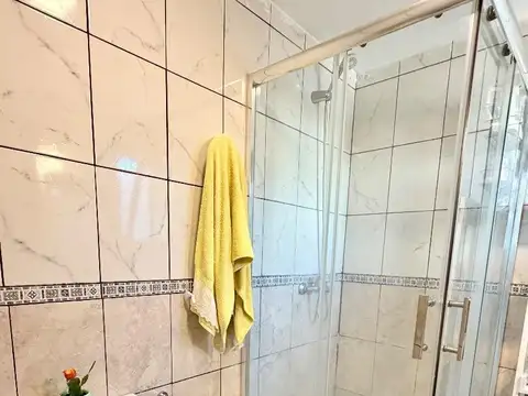 Depto Tipo Casa 3 ambientes con 2 baños