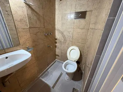Local en Venta Via Pública