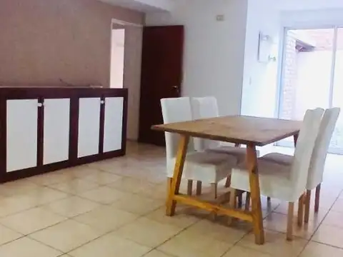 Pringles 100 , Piso PB