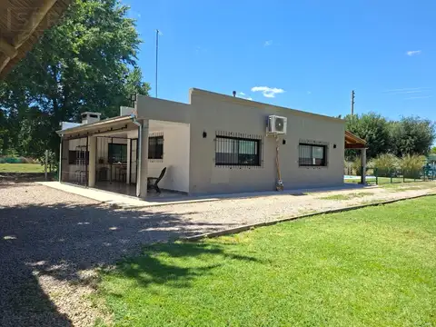 Casa 3 ambientes con 1 baño