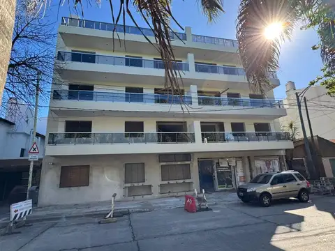 Venta Depto 4 amb V. Devoto PB al frente c/patio