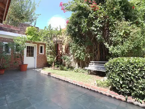 VENTA CASA EN SAAVEDRA LOTE PROPIO 250 m2