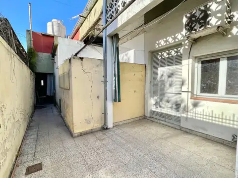 Depto Tipo Casa 5 ambientes con 2 baños