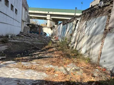 Terreno en Venta 8  mts Frente