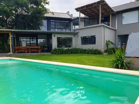 VENTA CASA 5 AMB. B° LOS JAZMINES PILAR DEL ESTE