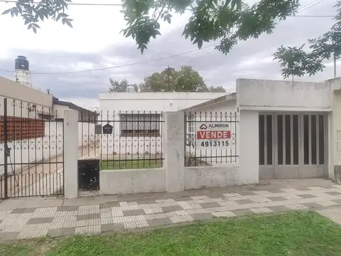 Casa | 3 Dormitorios | Cochera | Capitán Bermúez | Barrio Papelero