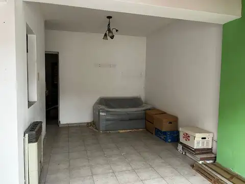 Depto Tipo Casa 3 ambientes con 1 baño