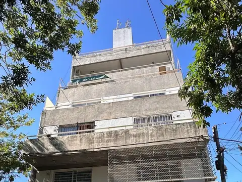 Departamento con cochera en venta