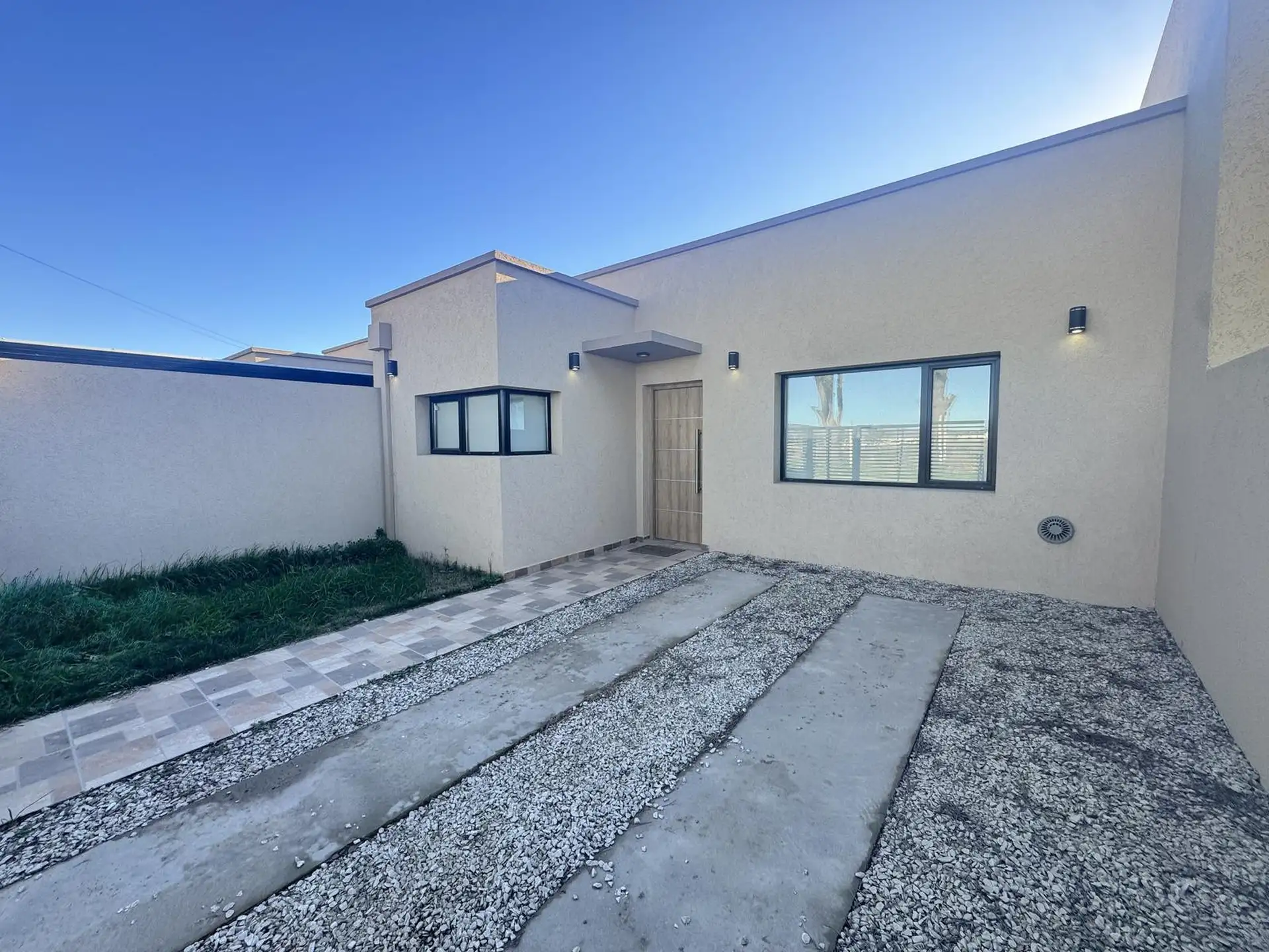 Casa 2 dorm, 83m² a estrenar en barrio Hipódromo