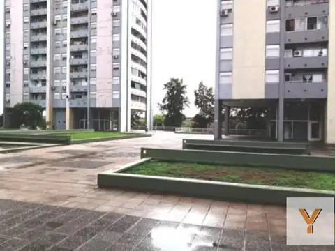 Patricios e/ Manuel Estévez y Belisario Hueyo