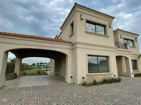 CASA EN VENTA TERRAVISTA