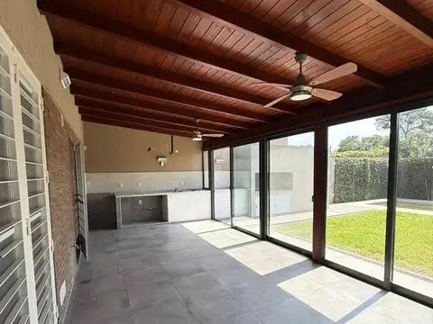 Casa en Venta, zona Alvear