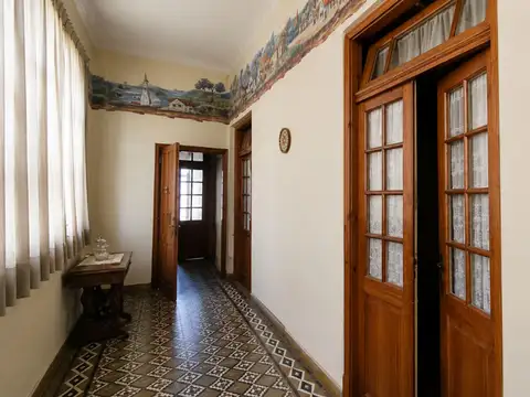 VENTA CASA/LOTE IDEAL INVERSOR 397M2 R2 BERNAL