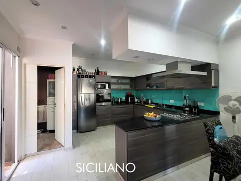 Depto Tipo Casa en Venta en Balvanera, USD 190.000