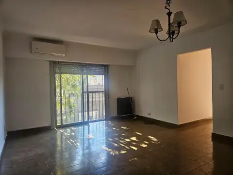 Alquiler departamento 3 ambientes 1 piso escalera San isidro