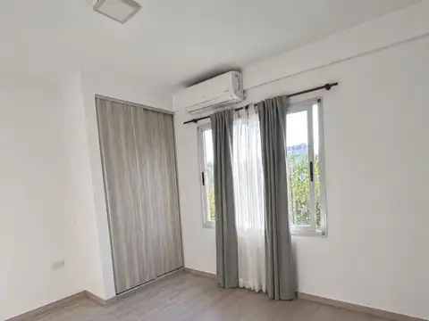 Departamento en Alquiler en Mataderos, $ 800.000