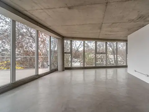 Venta oficina comercial Villa Crespo con patio y terraza